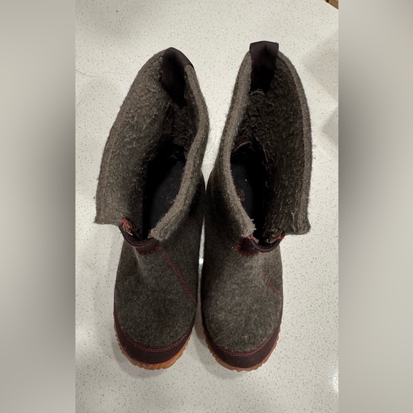 Sorel Cozy Boo Felt Winter Boots | Discontinued | Size 8 | Excellent Condition - Picture 4 of 8